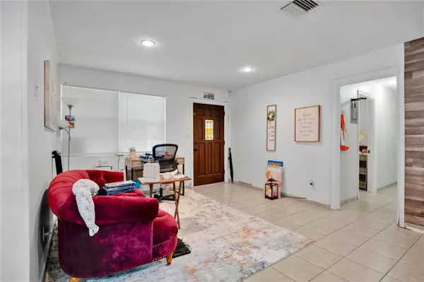 1802 EGAN DR, Orlando, FL 32822