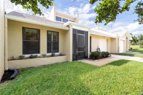 32 FAIRWAY DR #32, Debary, FL 32713
