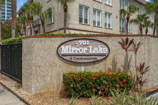 701 MIRROR LAKE DR N #120, St Petersburg, FL 33701