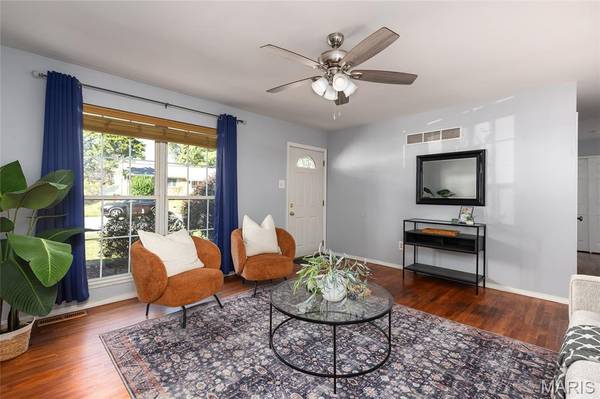 1133 Fordyce LN, St Charles, MO 63303