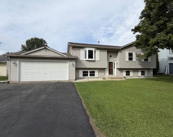 219 NEWPORT TRL, Mchenry, IL 60050