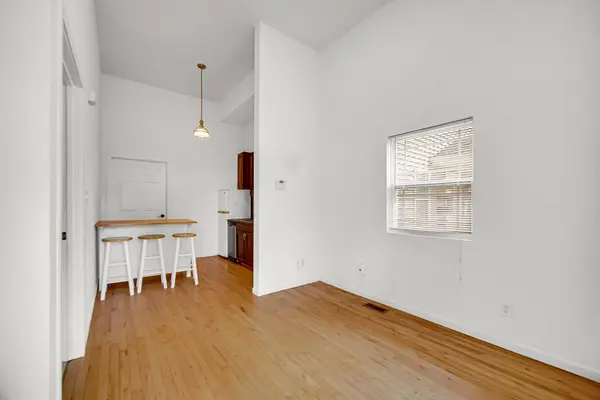 357 S Greenwich ST #1, Valparaiso, IN 46383