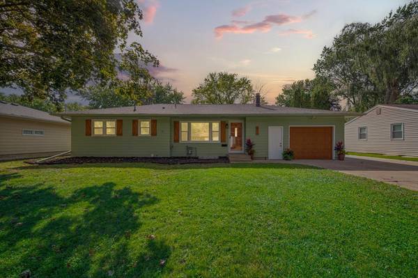 617 13th ST NE, Owatonna, MN 55060