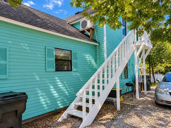 808 E Apache ST, Norman, OK 73071