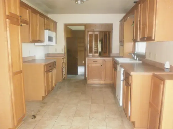 1426 N Walnut, Mcpherson, KS 67460