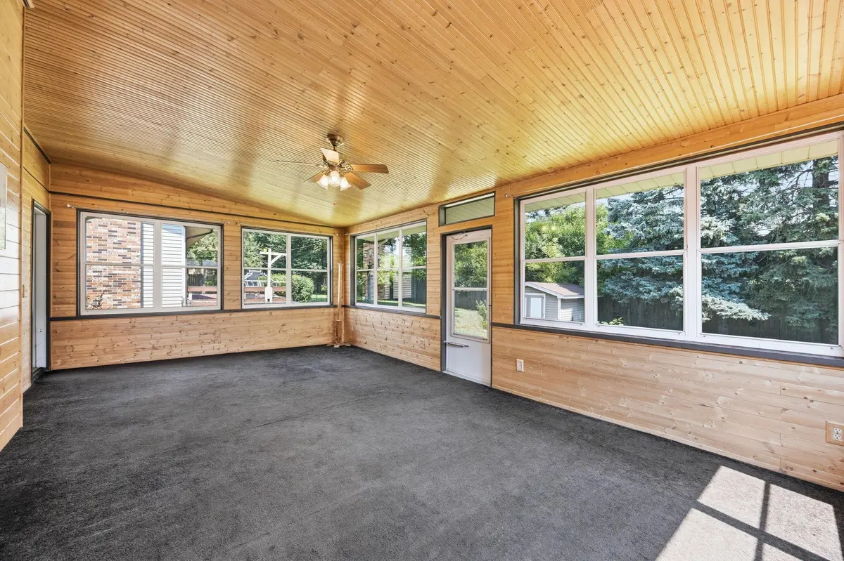 67 13th AVE SW, New Brighton, MN 55112