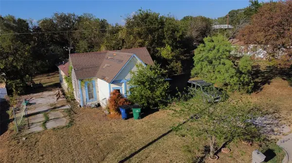 1205 Thompson Street,  Bridgeport,  TX 76426