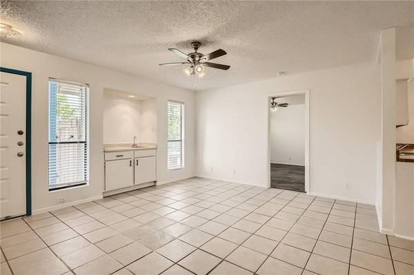 905 & 907 Chisholm CV, Round Rock, TX 78681