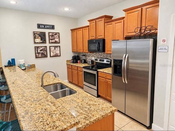 8961 BISMARCK PALM RD, Kissimmee, FL 34747