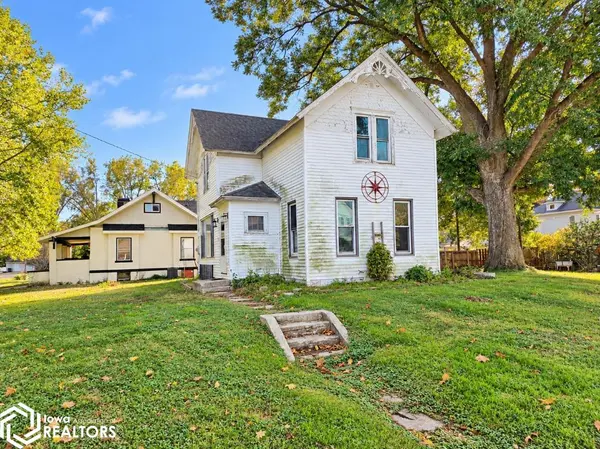 1101 16Th AVE, Eldora, IA 50627