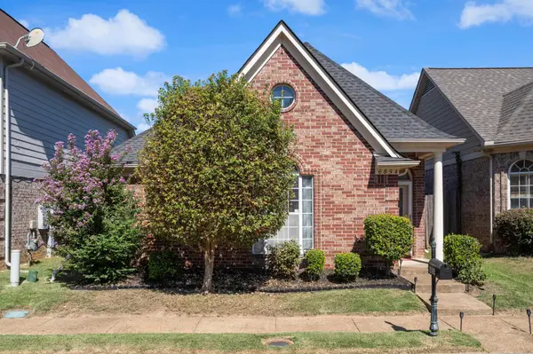6854 SHOREY LN, Cordova, TN 38018