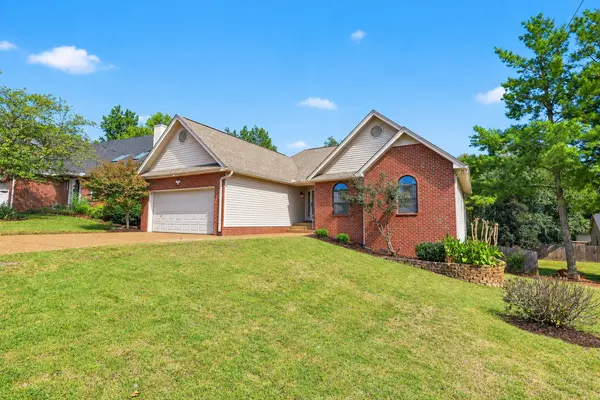 3053 Cody Hill Rd, Nashville, TN 37211