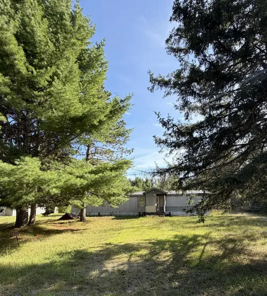 W12661 MCDONALD LN, Crivitz, WI 54114