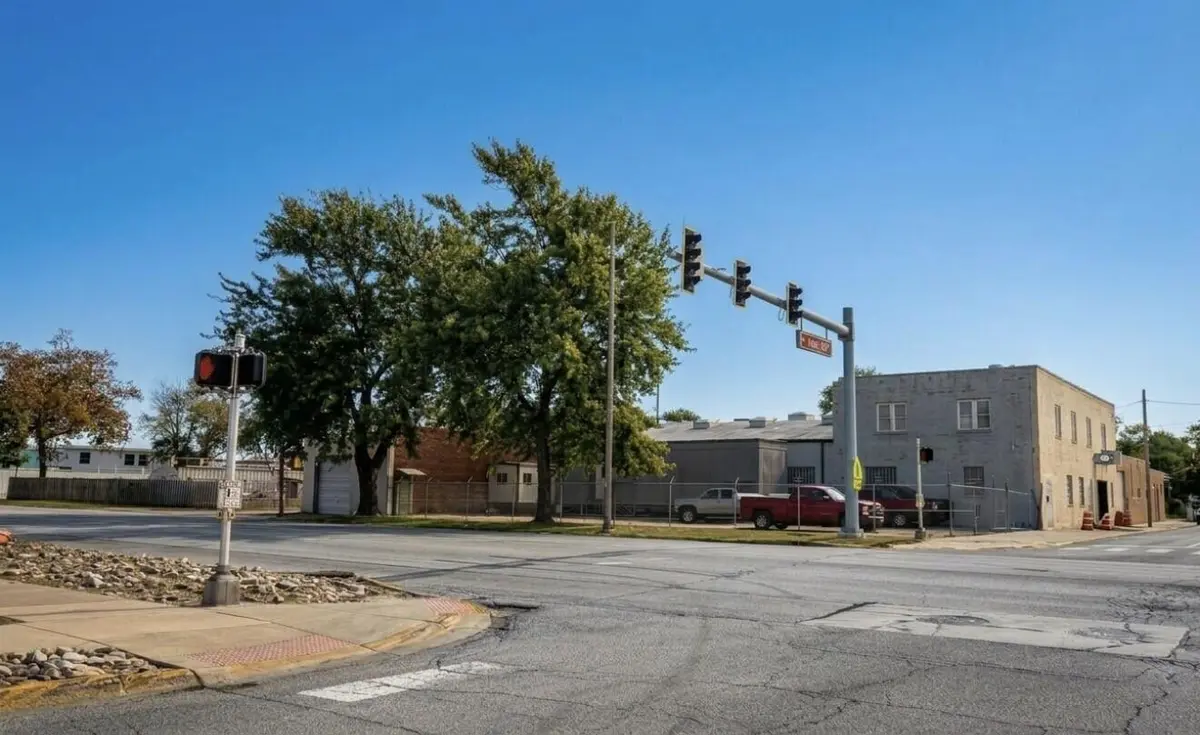 4707 Euclid Avenue, East Chicago, IN 46312
