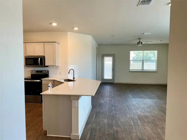 13009 Kearns DR, Pflugerville, TX 78660