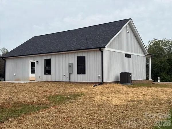 5096 Bloomfield EST SW, Granite Falls, NC 28630