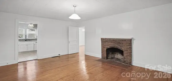 1207 W 4th AVE, Gastonia, NC 28052