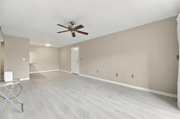 3265 BENEVA RD #104, Sarasota, FL 34232