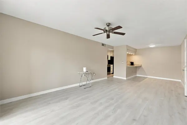 3265 BENEVA RD #104, Sarasota, FL 34232