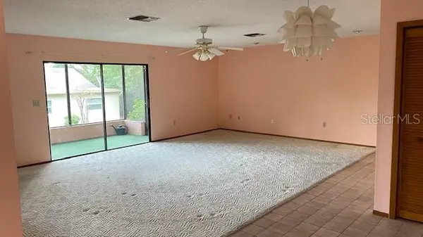505 VILLAGE OAK DR, Tarpon Springs, FL 34689