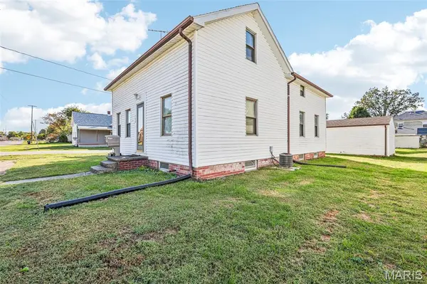 108 E 2nd South ST, Mount Olive, IL 62069