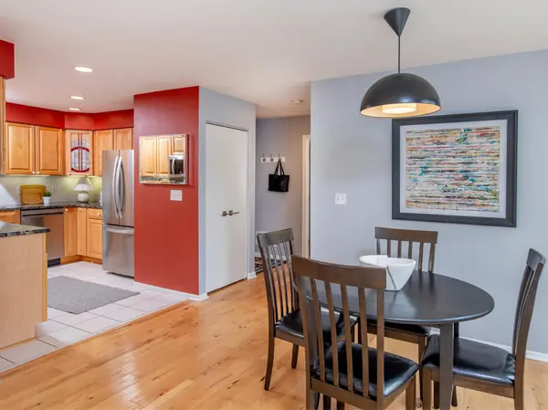3001 Lake Shore DR #A, Minneapolis, MN 55416