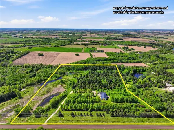 2221 County Rd DD, Baldwin, WI 54002