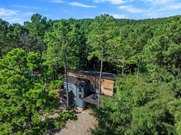 2093 Pine Hills RD, Broken Bow, OK 74728