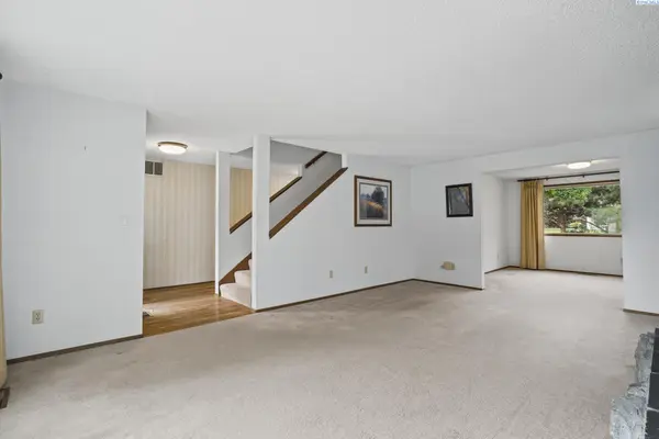 908 S Wilson Ct, Kennewick, WA 99336