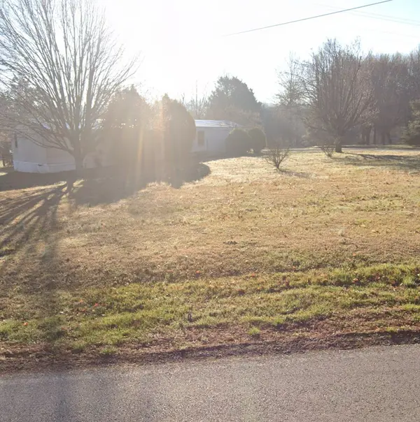 1361 Yell Rd, Lewisburg, TN 37091