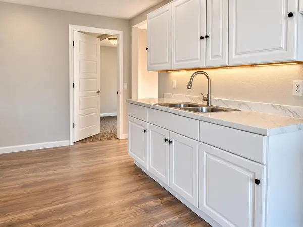 310 S Longview ST, Noel, MO 64854