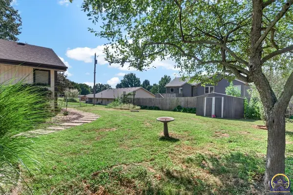 107 Karen DR, Holton, KS 66436