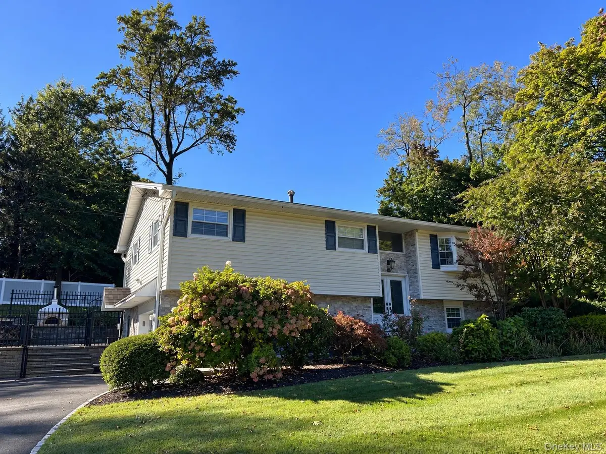 34 East ST, West Nyack, NY 10994