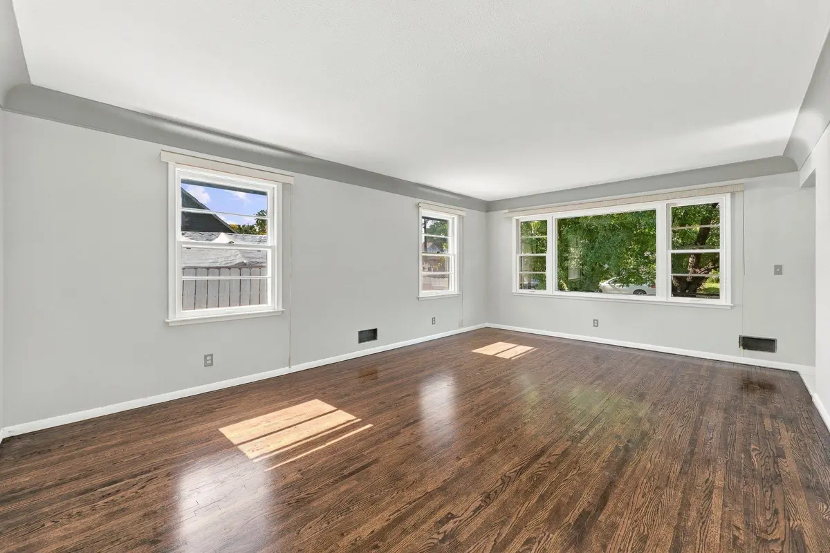 4950 Penn AVE N, Minneapolis, MN 55430