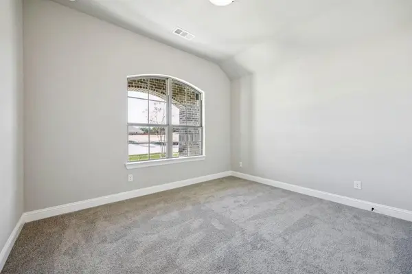 137 Cross Timbers Street, Azle, TX 76020