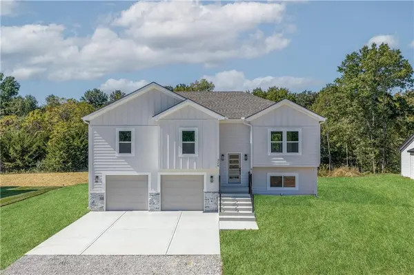 326 NE 21st RD, Warrensburg, MO 64093