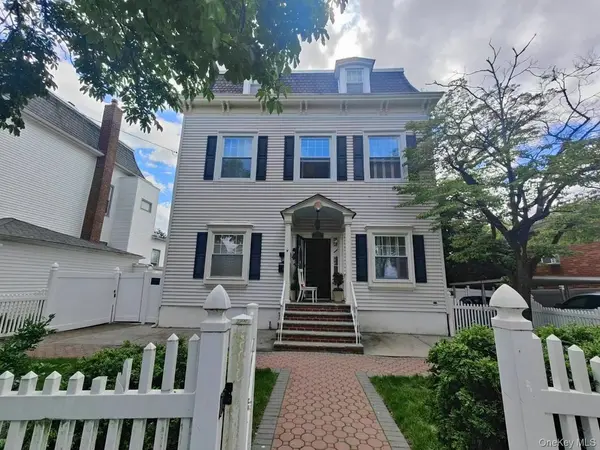 324 150th ST, Whitestone, NY 11357