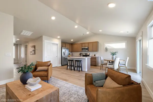 2715 Alvarado Ct., Pasco, WA 99301