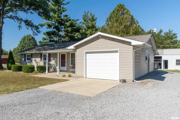 7009 Cherry Valley RD, Marion, IL 62959