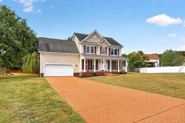 2612 Mercer Pl, Thompsons Station, TN 37179