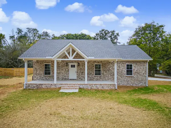 216 Adams Ave, Lawrenceburg, TN 38464