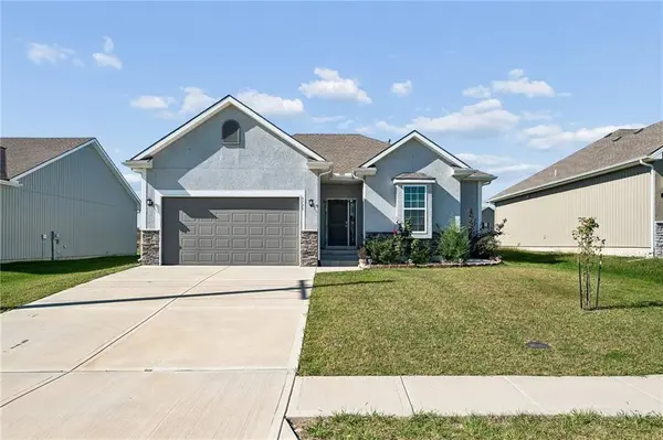 3725 NW Old Stagecoach RD, Kansas City, MO 64154