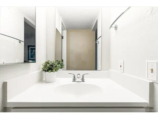 3121 S Tamarac #302H, Denver, CO 80231