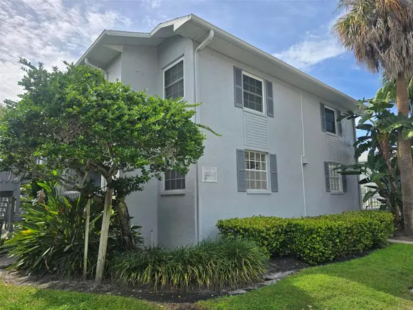 4922 W GANDY BLVD #G102, Tampa, FL 33611