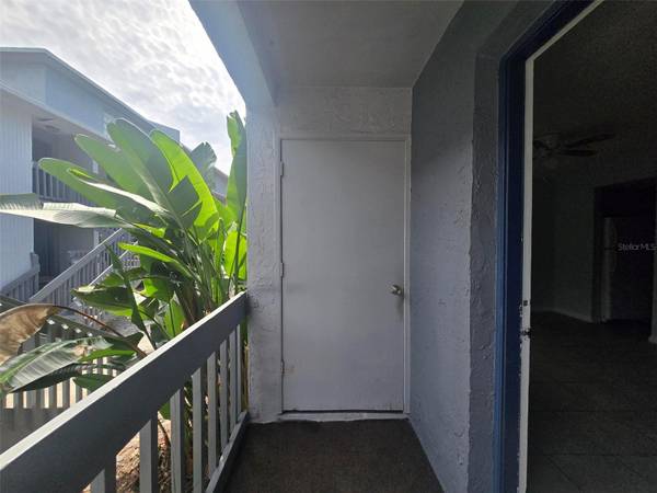 4922 W GANDY BLVD #G102, Tampa, FL 33611