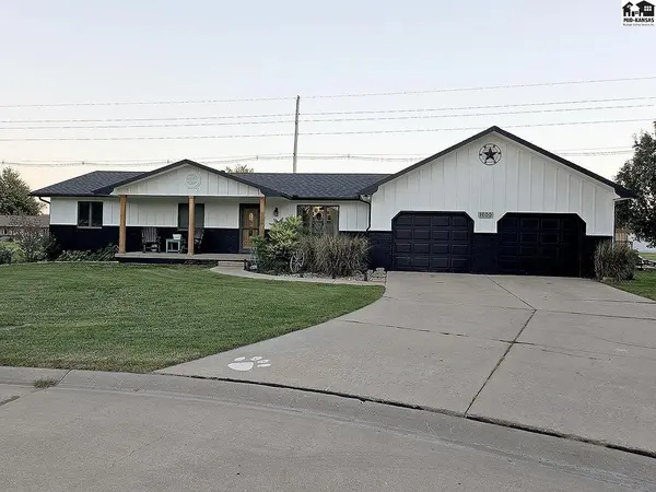 1600 Pintail Ct, Mcpherson, KS 67460