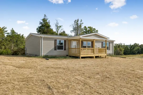 9280 Sunrise Rd, Red Boiling Springs, TN 37150