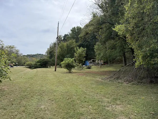 1198 Highway 231 #S, Bethpage, TN 37022