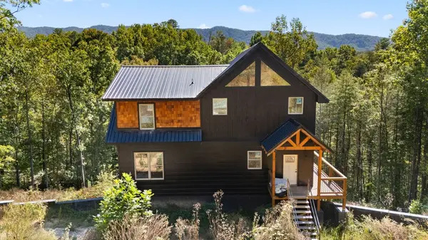 4214 Mountain Rest Way, Sevierville, TN 37876