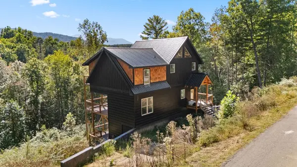 4214 Mountain Rest Way, Sevierville, TN 37876